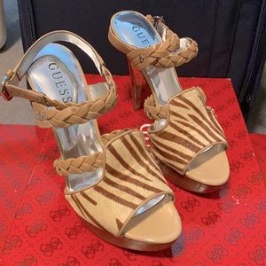 Guess Karenly platform open toe sandal. New in box! 5.5